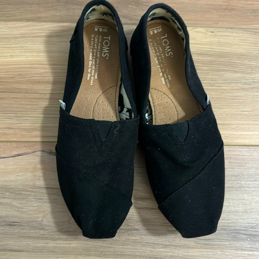 Tom’s 6.5W black